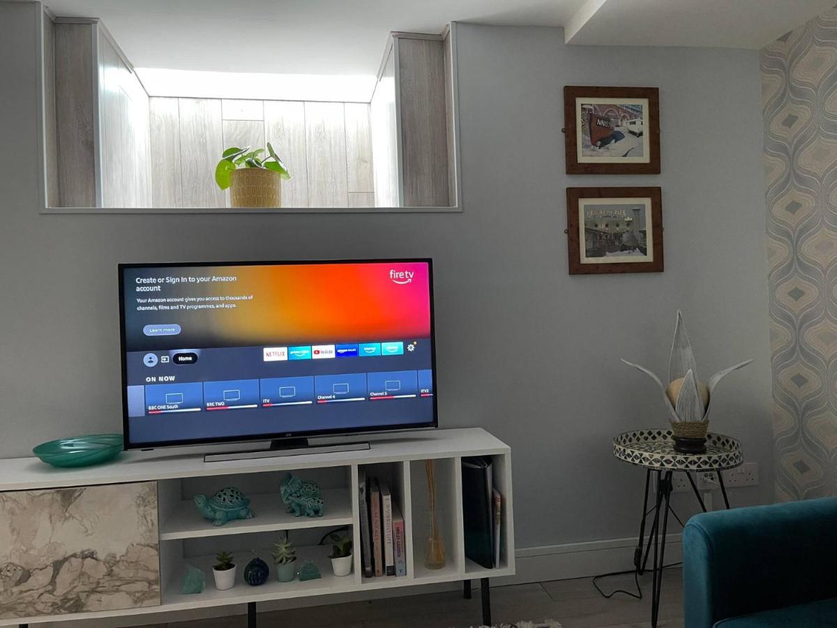 Entire 2 Bed Flat With Garden, Located Near Beach Apartment Brighton Екстериор снимка