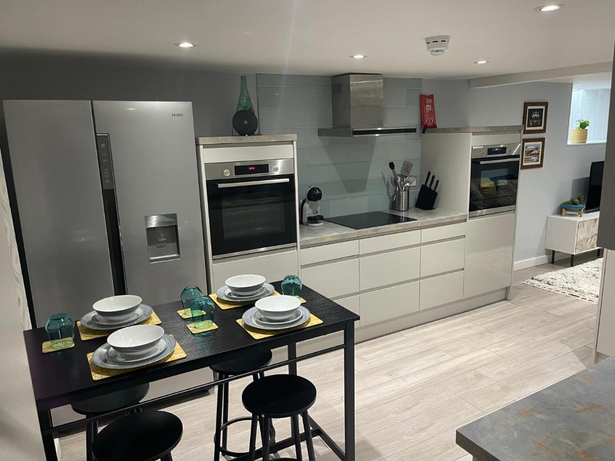 Entire 2 Bed Flat With Garden, Located Near Beach Apartment Brighton Екстериор снимка